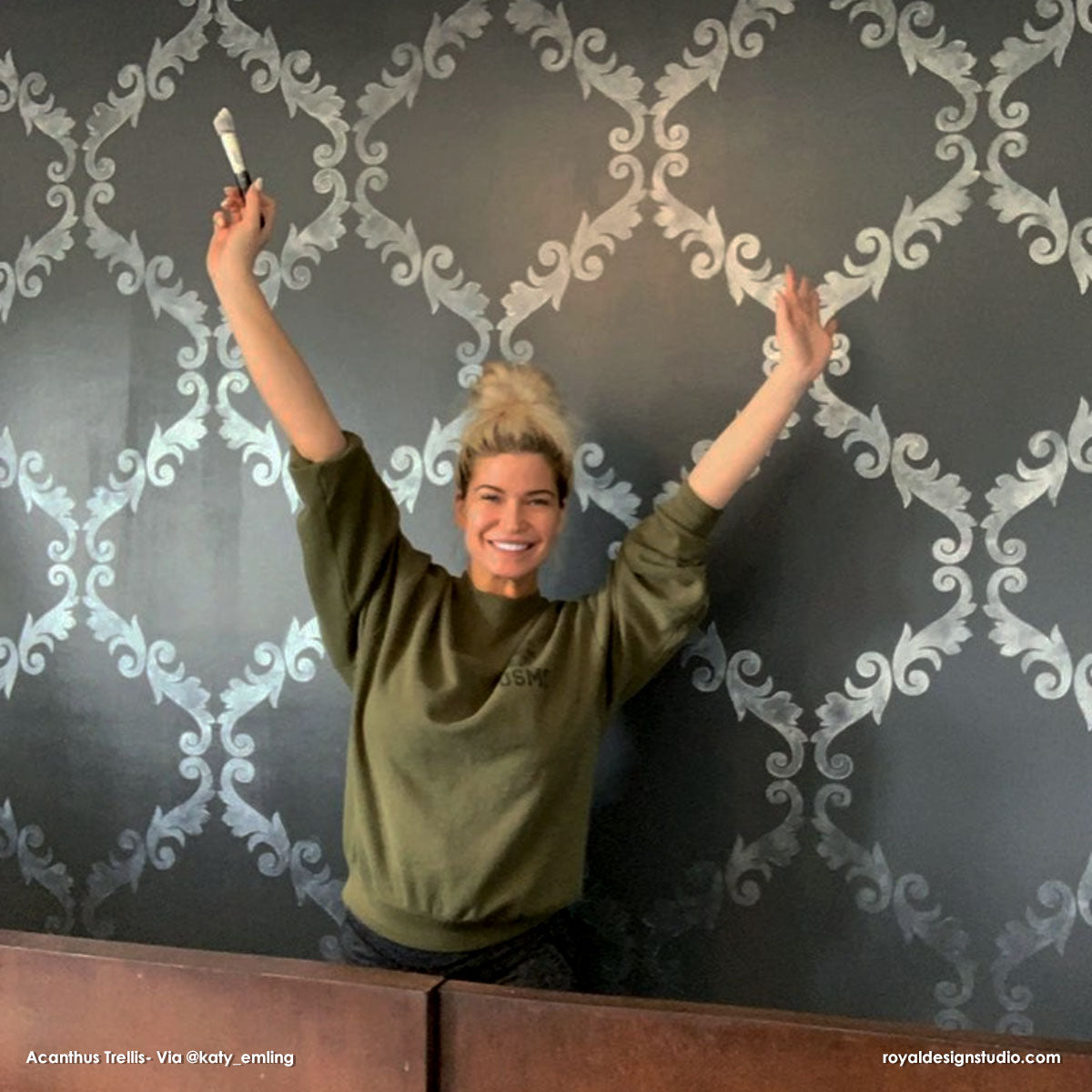 Acanthus Trellis Wall Stencil